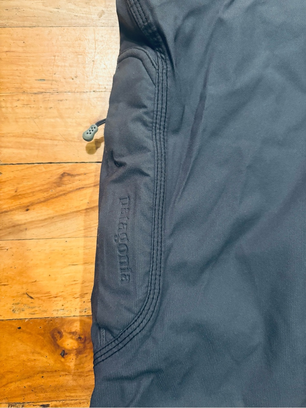 Patagonia Men’s Snow (Ski / Snowboard) Pants, slate gray, great condition - Picture 2 of 9